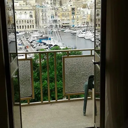Harbour View. *